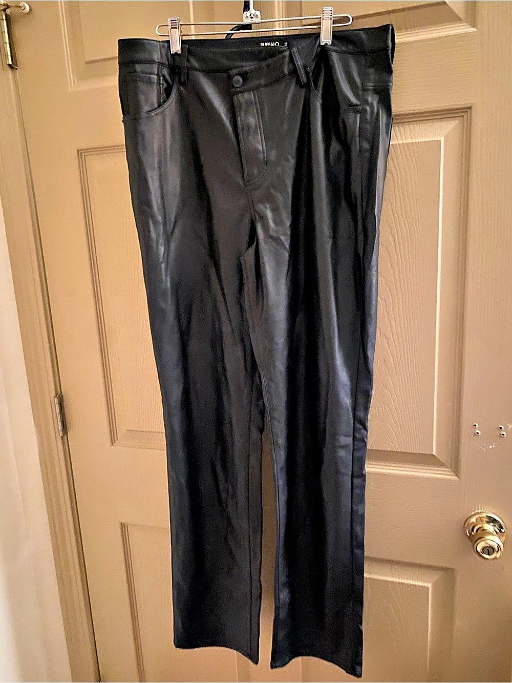 Buffalo David Bitton Women's Faux Leather Straight Leg Pants Waist 31